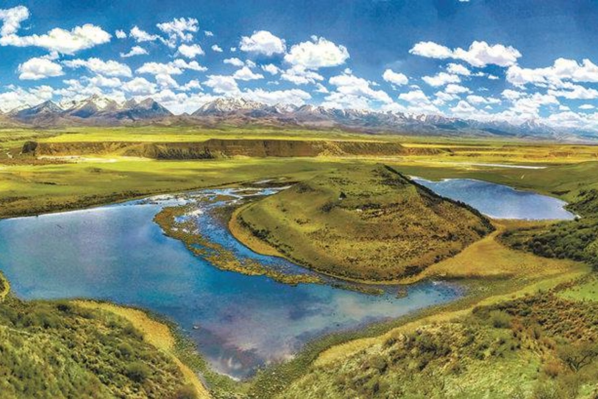Kesheng Township Double Fish Lake